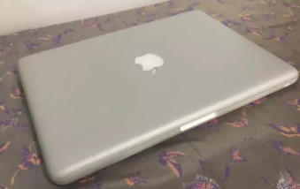 自用苹果笔记本九成新全套齐全